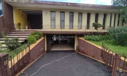 Casa com 5 quartos à venda na Rua Atlântica, 30, Jardim do Mar, São Bernardo do Campo, 462 m2 por R$ 1.700.000