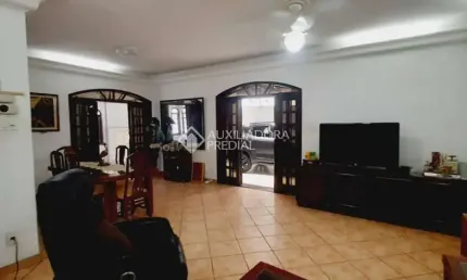 Casa com 5 quartos à venda na Rua Espírito Santo, 1444, Cerâmica, São Caetano do Sul, 304 m2 por R$ 1.300.000