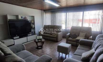 Casa em condomínio fechado com 3 quartos à venda na Avenida Itamarati, 773, Vila Curuçá, Santo André, 254 m2 por R$ 660.000