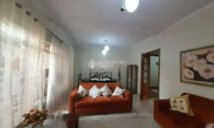 Casa com 3 quartos à venda na Presidente Nereu Ramos, 583, Parque São Vicente, Mauá, 148 m2 por R$ 650.000
