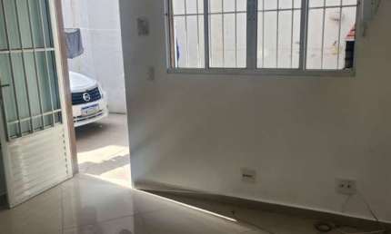 Sobrado para locação com 2 dormitórios - sem vaga de garagem - Condominio