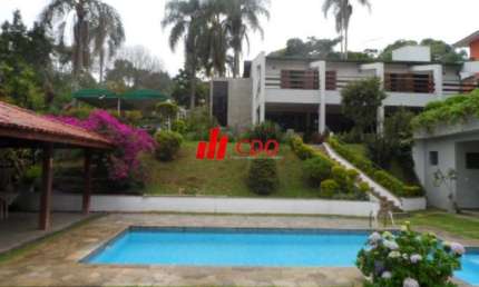 Linda Casa no Condomínio Chácara da Lagoa em Itapecerica com 4 dormitórios 570 área construída 6 vagas