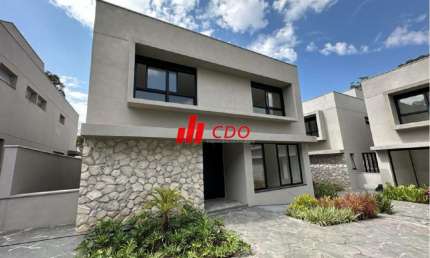 Zona Sul Granja Julieta condomínio de alto padrão, casa com 4 suítes,4 salas,5 vagas, útil de 828 m²,nunca habitada.