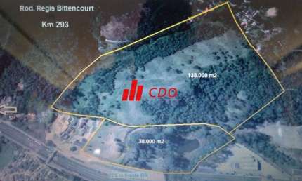 Terreno Industrial e Comercial  de 176.865m² à venda em Itapecerica da Serra - SP, bairro Potuverá: Oportunidade Imperdível!