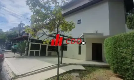 Morumbi Sul Imponente casa no condomínio à venda no Morumbi Sul Prive São Paulo-SP, 5 quartos, 1 suíte, 3 salas, 3 banheiros, 3 vagas, 284m².