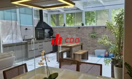 Imperdível Casa no Condomínio Paulistano, à Venda em São Paulo-SP, Jardim Monte Kemel! 3 quartos, 1 suíte, 2 salas, 3 banheiros, 2 vagas, 92m².