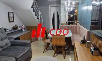 Horto do Ype: Casa reformada em Condomínio, com 3 Quartos sendo 1 suíte com armários planejados, útil de 90m² e 2 Vaga, lazer