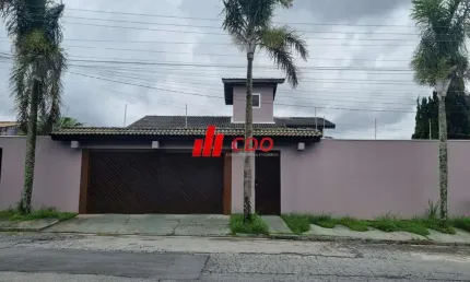 Casa no condomínio  Baroneza, São Paulo: 4 Quartos, 1 Suítes, 4 Salas, 5 Banheiros, 4 Vagas, 360m² terreno de 20 x 35 = 700m²com piscina,churrasqueira