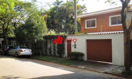 Imóvel sobrado no Jardim Morumbi: Casa com 4 Quartos, 2 Suítes, 3 Salas, 5 Banheiros, piscina,churrasqueira,canil,7 Vagas e 450m²AC terreno 900m²