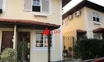 Morumbi Sul casa em condomínio para locação-São Paulo: 2 dormitórios, 2 salas, 3 banheiros, 2 vagas,110m²lazer no condomínio