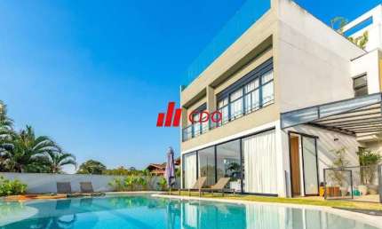 Luxuosa casa em condomínio à venda em São Paulo-SP, Jardim Petrópolis: 3 quartos, 3 suítes, 5 salas, 5 banheiros,3 piscinas,,7 vagas, 1.200m².