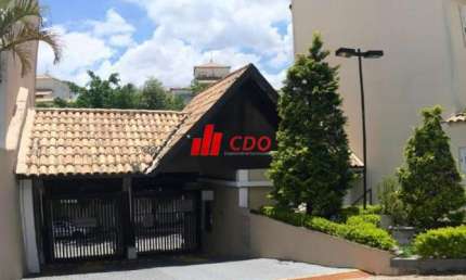 Horto do Ype belo sobrado com 3 dormitórios sendo 1 suíte, sala para 2 ambientes,3 banheiros,2 vagas, área gourmet, útil de 100m²