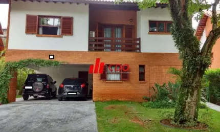 Horto do ype lindo sobrado, em condomínio, com 400 m² de área útil sendo 4 dormitórios com  2 suítes 5 vagas,
