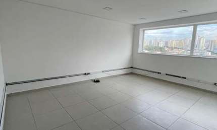 Sala comercial para locação com 37 m2 com 02 banheiros e 2 vagas de garagem