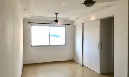 Apartamento com 03 dormitórios, sendo 01 suíte, sala de estar e jantar, banheiro auxiliar e 01 vaga de garagem. hall para 02 apartamentos, armários pl