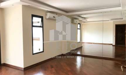 Apartamento à venda em Santana com 04 dormitórios, 03 suítes, 03 vagas de garagem, varanda fechada com vidros, andar alto, 02 por andar  depósito