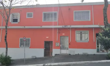 APARTAMENTO COM SALA, QUARTO E COZINHA E BANHEIRO. EXCELENTE LOCALIZAÇÃO A MENOS DE 10 MINUTOS DE CAMINHADA DO METRÔ ANA ROSA