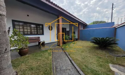 Casa para Venda em Itanhaém, Jardim São Fernando, 5 dormitórios, 1 suíte, 2 banheiros, 8 vagas