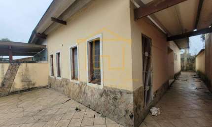 Casa para Venda em Itanhaém, Jardim Grandesp, 2 dormitórios, 1 suíte, 2 banheiros, 3 vagas
