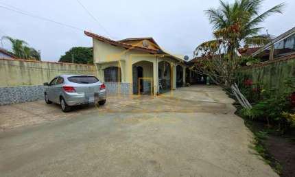 Casa para Venda em Itanhaém, Jardim das Palmeiras, 2 dormitórios, 1 suíte, 3 banheiros