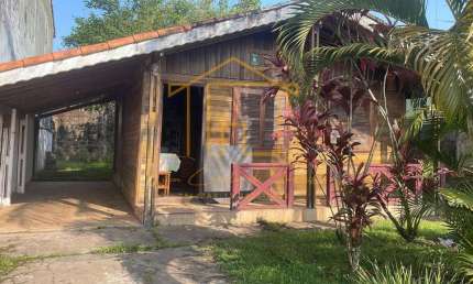 Casa para Venda em Itanhaém, Balneário Tupy, 2 dormitórios, 1 banheiro, 3 vagas