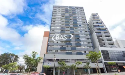 Apartamento com 3 quartos para alugar na Avenida Paraná, 1489, Bacacheri, Curitiba