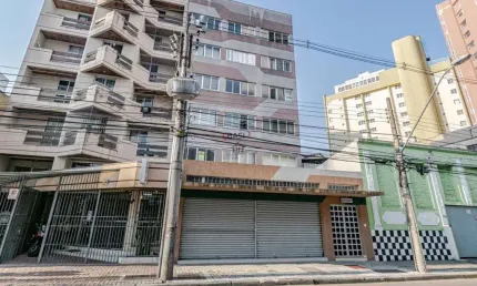 Sala comercial com 1 sala à venda na Rua Treze de Maio, 92, Centro, Curitiba