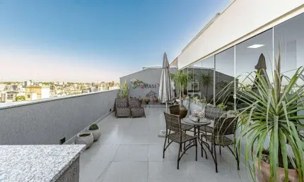 Cobertura Agua Verde 3 quartos com Terraco e vista livre