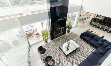 Casa com 4 dormitorios, com terreno amplo no condominio Jusville