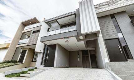 Casa em condominio com ampla area de lazer, 3 suites, Boulevard Boa Vista