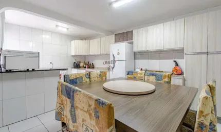 Casa com 3 quartos à venda na Rua Santana Do Itararé, 382, Sítio Cercado, Curitiba