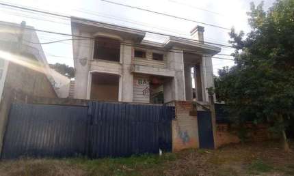 Triplex de Alto Padrao proximo ao para o Parque Barigui Seu refugio exclusivo te espera!