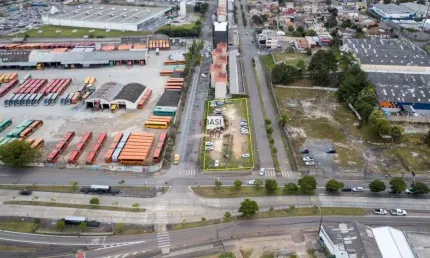 Terreno à venda na Avenida da República, 4050, Hauer, Curitiba