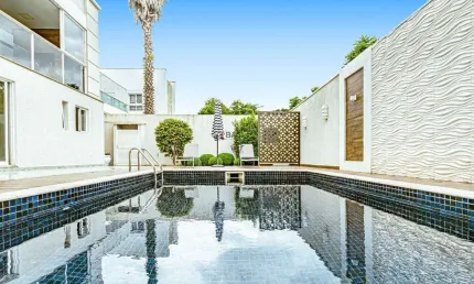Casa com piscina no condomInio Le Parc, 4 suItes, 4 vagas