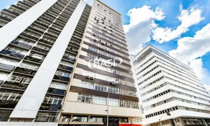 Ideal para investidores, locada com rentabilidade de R$ 2.000,00