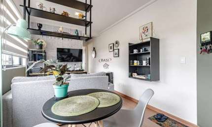 APARTAMENTO DE UM DORMITORIO A VENDA NO NOVO MUNDO , FACE NORTE, VISTA LIVRE E COM UMA VAGA DE GARAGEM LIVRE E COBERTA!!!!
