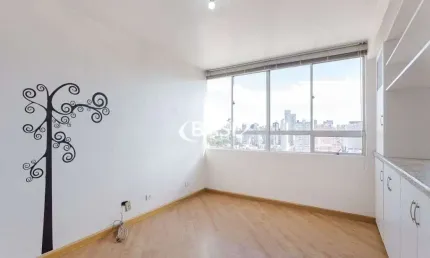 Apartamento de 1 dormitorio a Venda no Centro de Curitiba (com vaga de garagem)