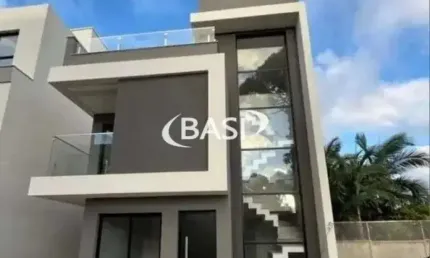 Casa em Condominio a Venda de 3 Quartos no bairro Uberaba