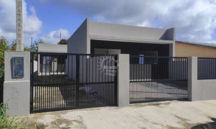 Casa com 2 quartos à venda na Rua Elvis Presley, 85, Balneário Primavera, Pontal do Paraná por R$ 220.000