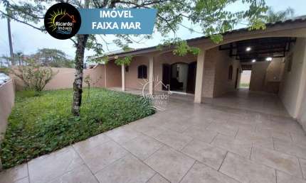 Casa com 3 quartos à venda na Rua Rio de Janeiro, 61, Balneário Leblon, Pontal do Paraná por R$ 490.000
