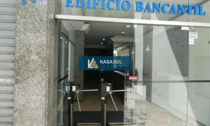 Sala comercial em local nobre no centro de curitiba