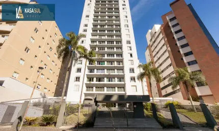 Apartamento a venda na melhor localização do batel.