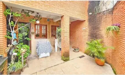 Casa com 4 quartos à venda na Rua Baturité, --, Aclimação, São Paulo, 140 m2 por R$ 1.300.000