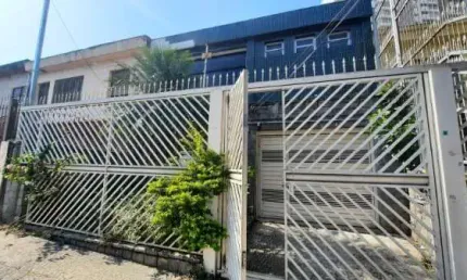 Casa com 4 quartos à venda na Rua Bernardo Magalhães, --, Tatuapé, São Paulo, 239 m2 por R$ 1.099.000