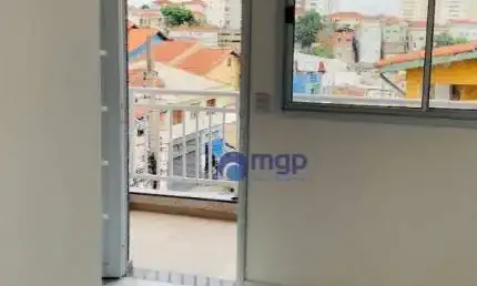 Apartamento de 1 dormitório com 35 m² a 800 metros do metrô Parada Inglesa. Ensolarado, arejado e com privacidade.
