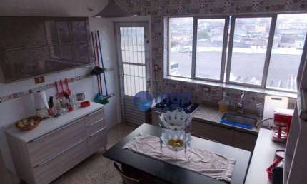 Sobrado com 2 dormitórios à venda, 88 m² - Vila Amália