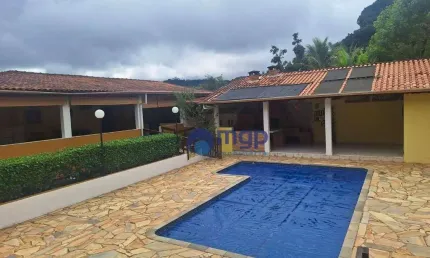 Chácara com 5 quartos, à venda no Centro de Biritiba Mirim - 420 m²
