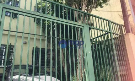 Escritório comercial mobiliado, piso superior do sobrado. Acesso independente com área de 175 m², aluguel R$ 4.500,00