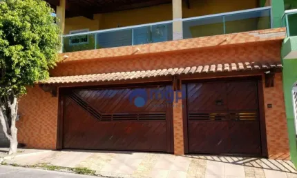 Sobrado com 4 dormitórios à venda, 270 m² por R$ 742.000,00 - Parque das Nações - Guarulhos/SP