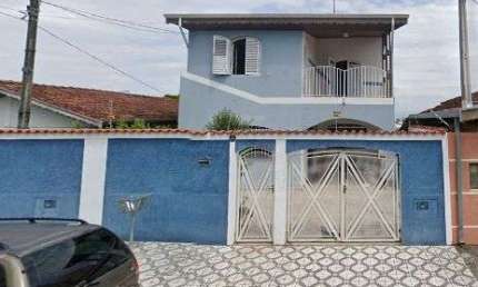 Sobrado com 4 dormitórios para alugar, 200 m² por R$ 2.900/mês - Chácara do Visconde - Taubaté/SP